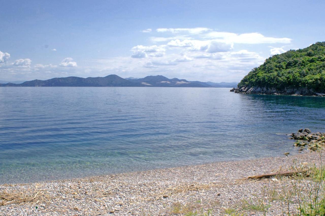 Apartments By The Sea Cove Crkvice, Peljesac - 17667 Kuna Pelješka Exterior foto